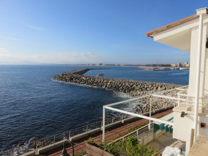 PRIMERA LÍNIA DE MAR.- PASSEIG DEL MOLINET